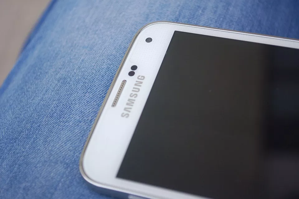 Samsung Galaxy J8 (2018) specifications